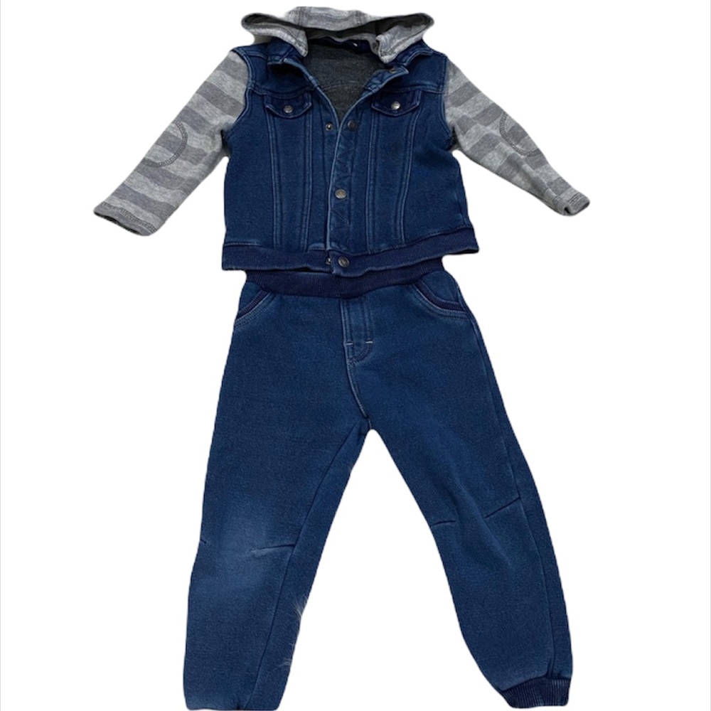 Mayoral track suit